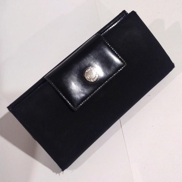 Bvlgari Trifold Leather Wallet – Black, Long Style, Snap Closure, Auth. Designer - Picture 8 of 16